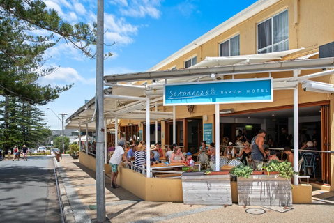 Seabreeze Beach Hotel - Hotel Gold Coast 0