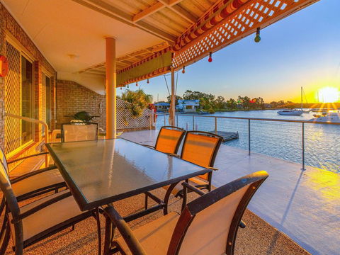 Seachange -Waterfront - Hotel Gold Coast 0
