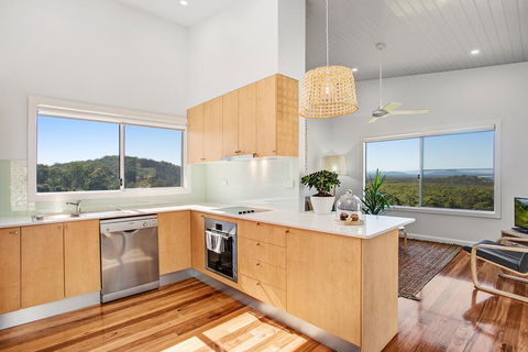 Seascape Scotts Head - Hotel Gold Coast 1