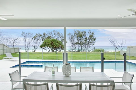 Sentosa On Tugun - Beachfront 5 Bedroom - Hotel Gold Coast 1