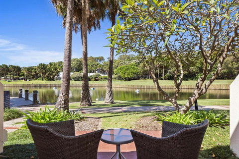 Serenity Bay Studio Apartment - Hotel Gold Coast 2