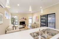Book Serpentine Accommodation Vacations Hotel Gold Coast Hotel Gold Coast