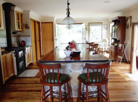 Shakespeare's Wilderness Chalet - Hotel Gold Coast 2