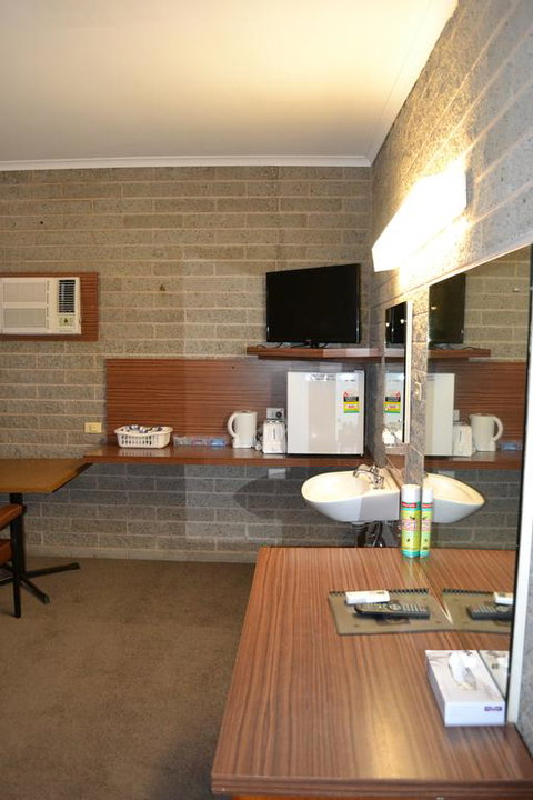 Shamrock Hotel Motel Balranald - Hotel Gold Coast 1