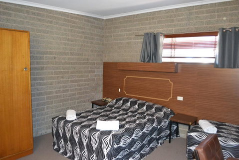 Shamrock Hotel Motel Balranald - Hotel Gold Coast 2