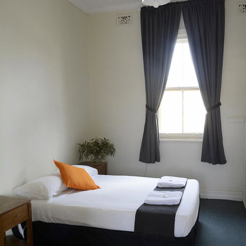 Shamrock Hotel Motel Temora - Hotel Gold Coast 2