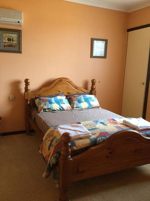 Shark Bay Views B & B - Hotel Gold Coast 2