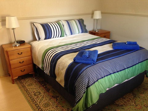 Showgrounds Cottage Naracoorte - Hotel Gold Coast 1