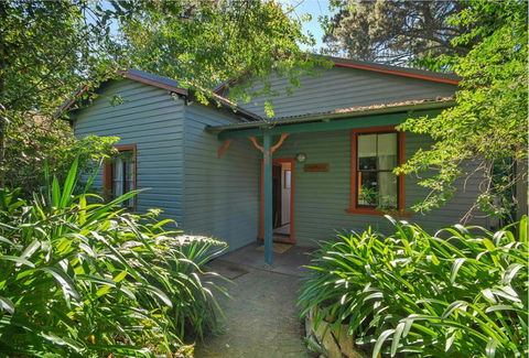 Sidneys Retreat - Hotel Gold Coast 0