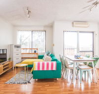 SIMPLE COMFORT 2bed1bath Unit in Meadowbank - Hotel Gold Coast