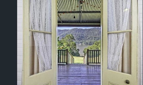 Singleton's Retreat Near Wiseman's Ferry - Hotel Gold Coast 3