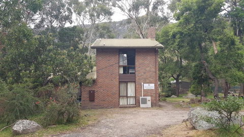 Six Seasons - Halls Gap - Hotel Gold Coast 1