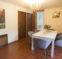 Six Seasons - Halls Gap - Hotel Gold Coast