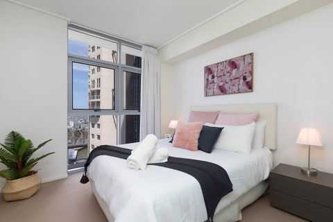 SK2 - 3BR With Pool Gym Steam Room In Story Bridge - Hotel Gold Coast 0