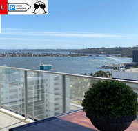 SKY GARDENS SUNSET RIVER VIEW NETFLIX WINE PARKING - Hotel Gold Coast