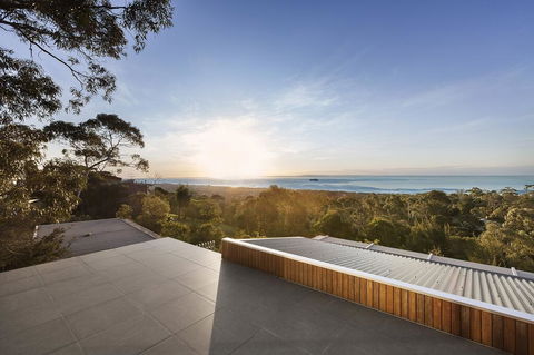Skyluxe Luxury Retreat With Water Views And Deluxe Interior From Every Room - Hotel Gold Coast 1