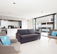 Sleek modern apartment in the heart of Manly - Hotel Gold Coast