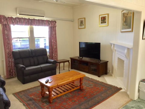 Smith Street Cottage Naracoorte - Hotel Gold Coast 2