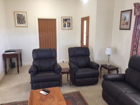 Smith Street Cottage Naracoorte - Hotel Gold Coast 3