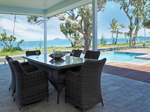 Solace - Hotel Gold Coast 0
