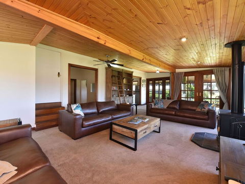 Soldiers Cottage Picturebook Vineyard Home - Hotel Gold Coast 3
