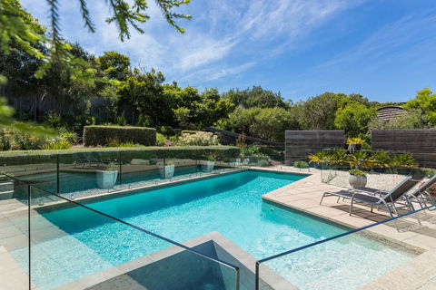 Sophisticated Contemporary Coastal Living With Sweeping Views In Cape Schanck - Hotel Gold Coast 0