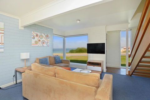 South Seas Beachfront Apartments - Hotel Gold Coast 3