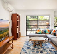 Spacious Home in the Heart of Avalon Beach - Hotel Gold Coast