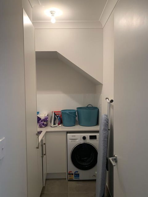 Spacious Rooms Home-Stay With Free Wifi - Hotel Gold Coast 2