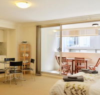 Spacious Studio by the Beach in Manly - Hotel Gold Coast