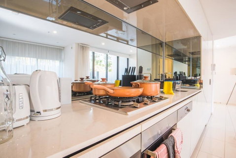 Spacious&Cozy 1 Bedroom + 1 Bathroom Zetland APT - Hotel Gold Coast 1