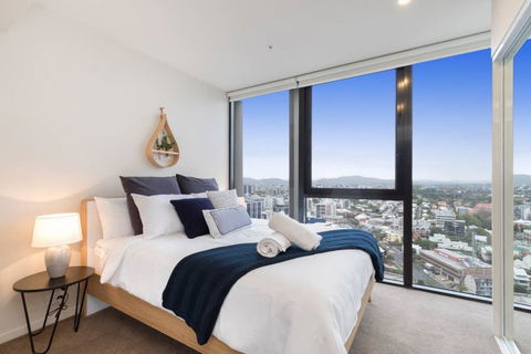 SPIRE - Fast Internet Monthly Stays W Carpark - Hotel Gold Coast 1