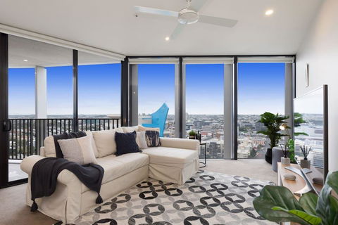 SPIRE - Fast Internet Monthly Stays W Carpark - Hotel Gold Coast 0
