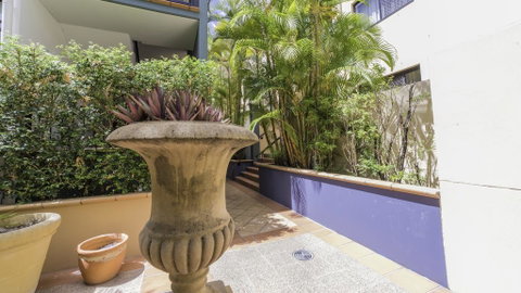 Spring Hill With Pool - Hotel Gold Coast 1