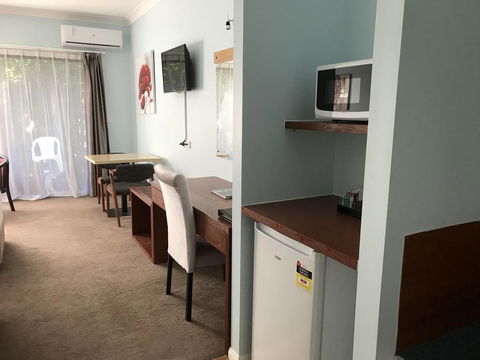 Springwood Motor Inn - Hotel Gold Coast 3