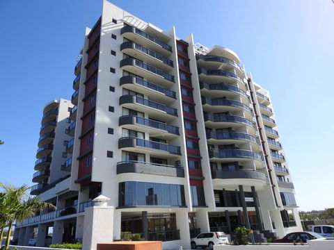 Springwood Tower Apartment Hotel - Hotel Gold Coast 0