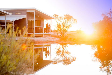 Still Earth - Hotel Gold Coast 1