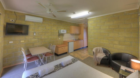 Stuarts Point Convention Centre - Hotel Gold Coast 2