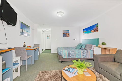 Studio 38 On The Terrace - Hotel Gold Coast 3