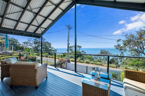 Stunning Family Escape On The Point With Bay Views - Hotel Gold Coast 3