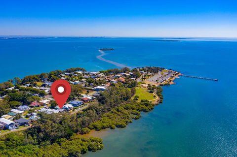 Stunning Family Escape On The Point With Bay Views - Hotel Gold Coast 2