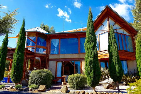 STUNNING HOME WITH AMAZING VIEWS - Just 20 Mins To The City And Only 10 To MONA! - Hotel Gold Coast 3