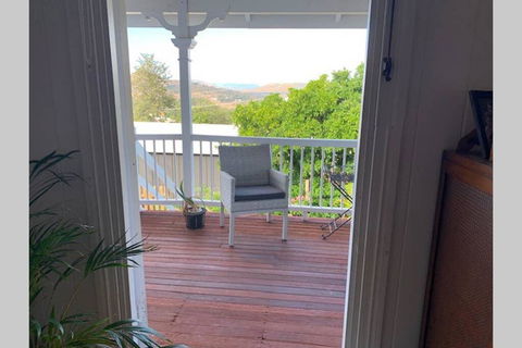 Stunning Queenslander - Hotel Gold Coast 3