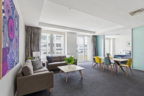 Stunning, Central Huge CBD Pad, Free WiFi, Netflix - Hotel Gold Coast 1