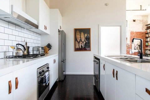 Stylish Warehouse Conversion In The Heart Of Fitzroy - Hotel Gold Coast 2