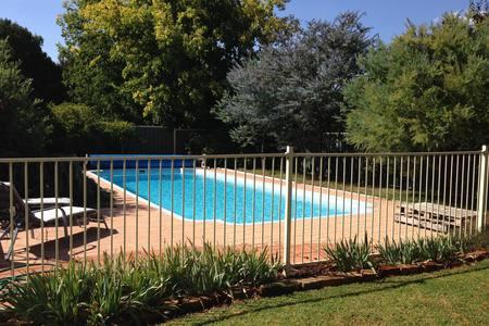Sue's Sanctuary - Hotel Gold Coast 2