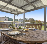 Summer Breeze - clean and simple 200m to beach - Hotel Gold Coast