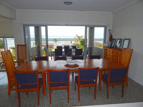 Summer Breeze @ Orient Point - Hotel Gold Coast 1