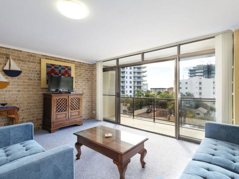 Sundek 18 - Hotel Gold Coast 1