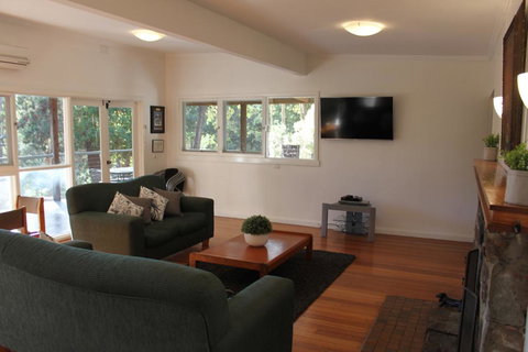 Sunny Corner Lake Eildon - Hotel Gold Coast 3